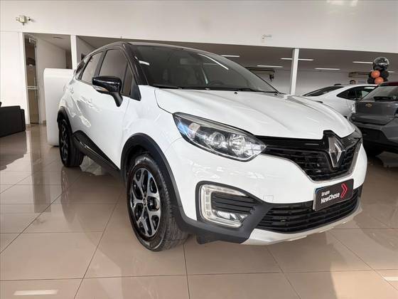 RENAULT CAPTUR 2.0 16V HI-FLEX INTENSE AUTOMÁTICO RENAULT CAPTUR 2.0 16V HI-FLEX INTENSE AUTOMÁTICO